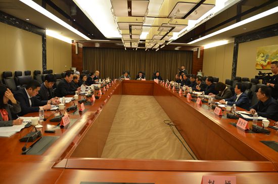 中国侨联法顾委主任张耕一行赴山西调研1.jpg